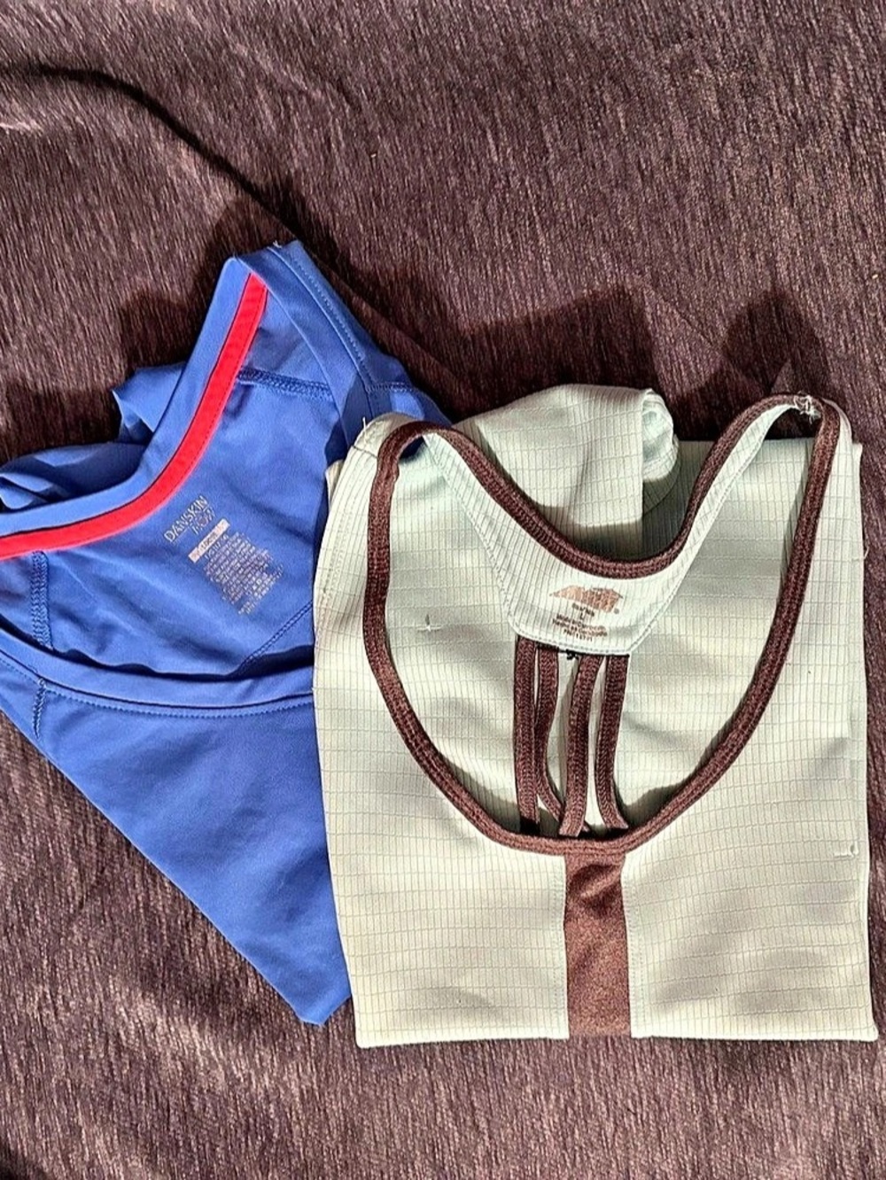 (11) Set of 2 Activewear Shirts